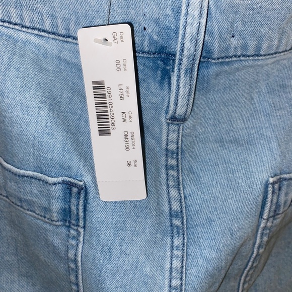Straight-leg crop jean in indigo cove wash - Picture 7 of 9